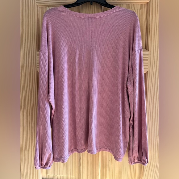 Torrid Rose Taupe Lace Up Neckline Long Sleeve Size 2 - Picture 6 of 9